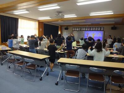 アルファベットダンス